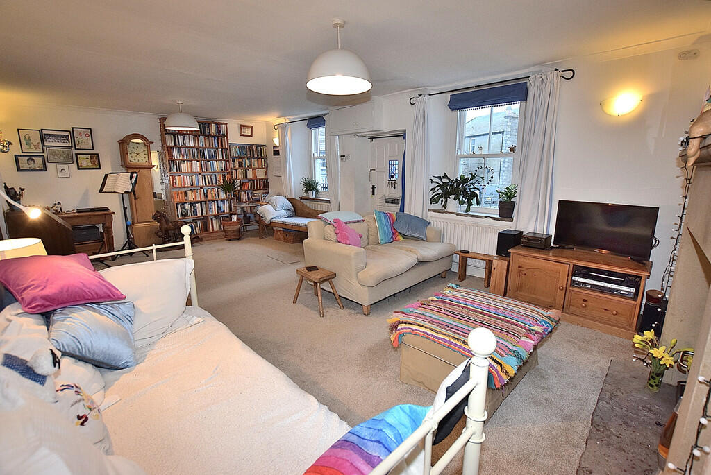 Additional image 5 of Reeth