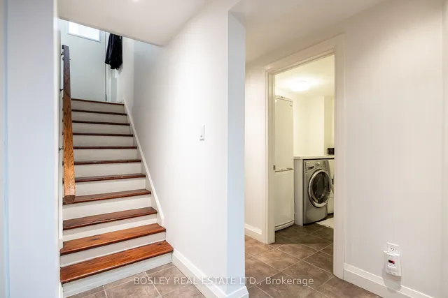 Additional image 34 of 41 Rosedale Heights Dr