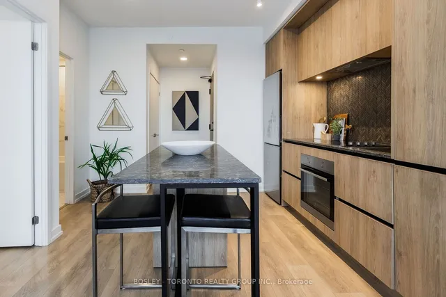 Additional image 19 of 225 Sumach St Unit 2410