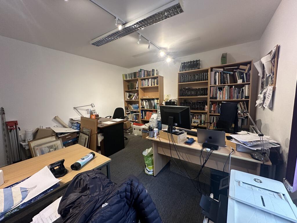 Additional image 5 of Room 5 Dorset House, 5 Church Street, Wimborne, Dorset, BH21 1JH