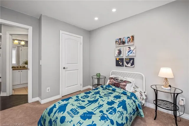 Additional image 20 of 106 HANSON Cres