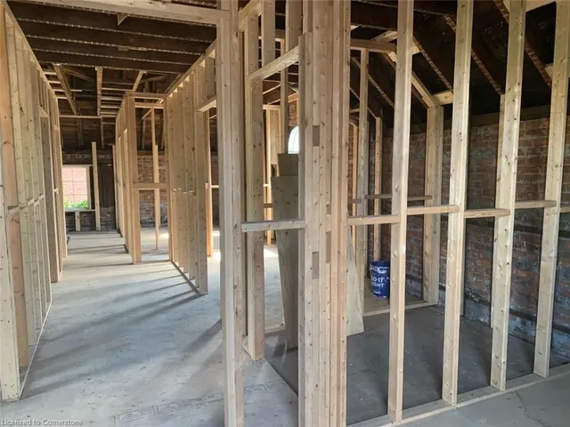 Additional image 12 of 468 Locust St