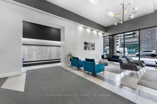 Additional image 24 of 19 Grand Trunk Cres Unit 3709
