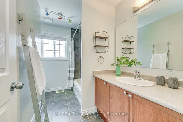 Additional image 25 of 5230 Garland Cres