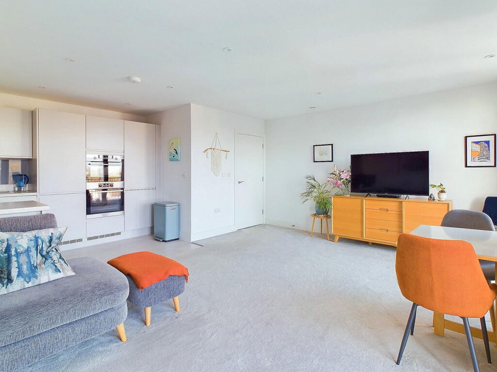 Additional image 3 of Bayside Apartments, 62 Brighton Road, Worthing BN11 2FL