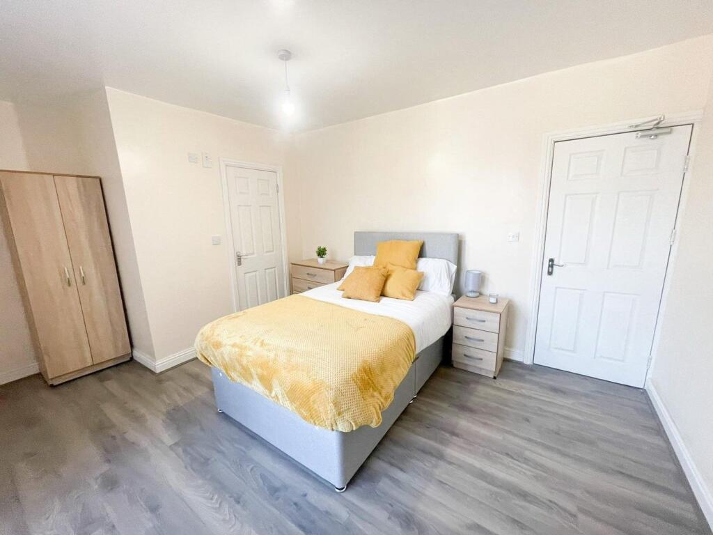 Additional image 8 of Marroway Street - £94,000 P.A NET RENT, Edgbaston, Birmingham , B16