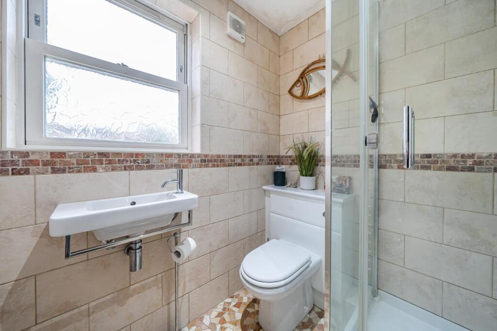 Additional image 11 of Vicarage Drive, Beckenham