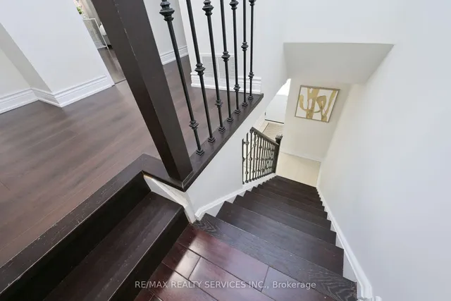 Additional image 24 of 54 Nancy McCredie Dr