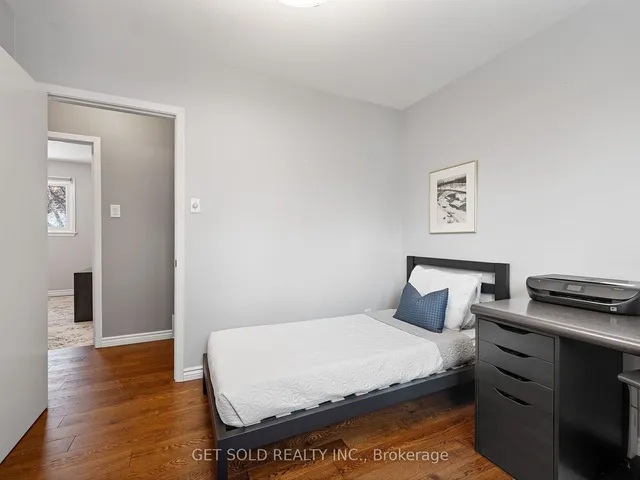 Additional image 27 of 50 Ringway Cres