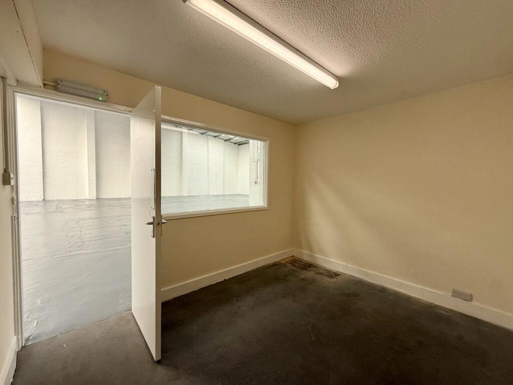 Additional image 8 of Unit 2 Aston Expressway Industrial Estate, Aston, Birmingham, B6 4EX