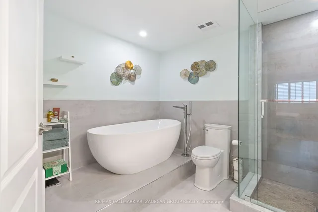 Additional image 26 of 28 William Carson Cres Unit 721