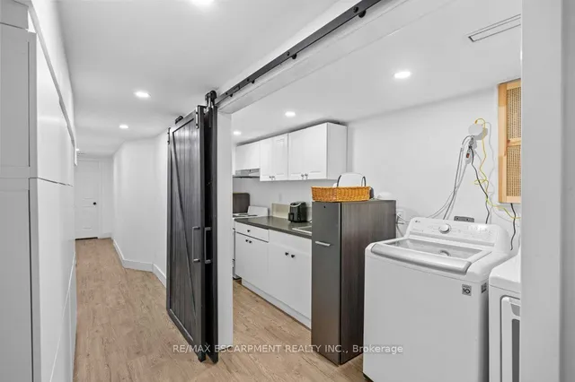 Additional image 31 of 3346 Hannibal Rd