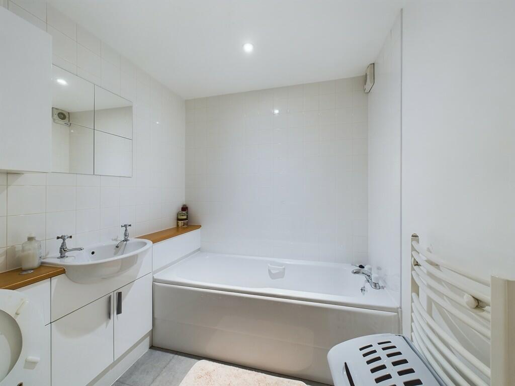 Additional image 10 of City Quay, Leadworks Lane