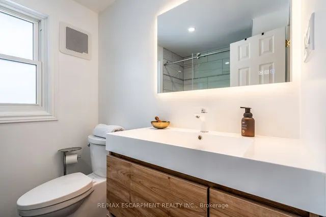 Additional image 23 of 5286 Woodhaven Dr