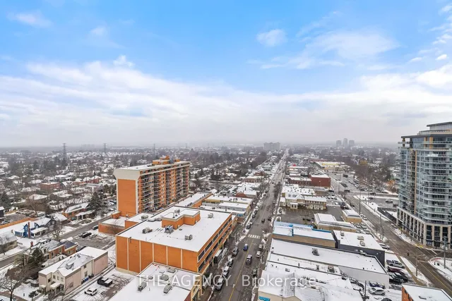 Additional image 14 of 2007 James St Unit 1607