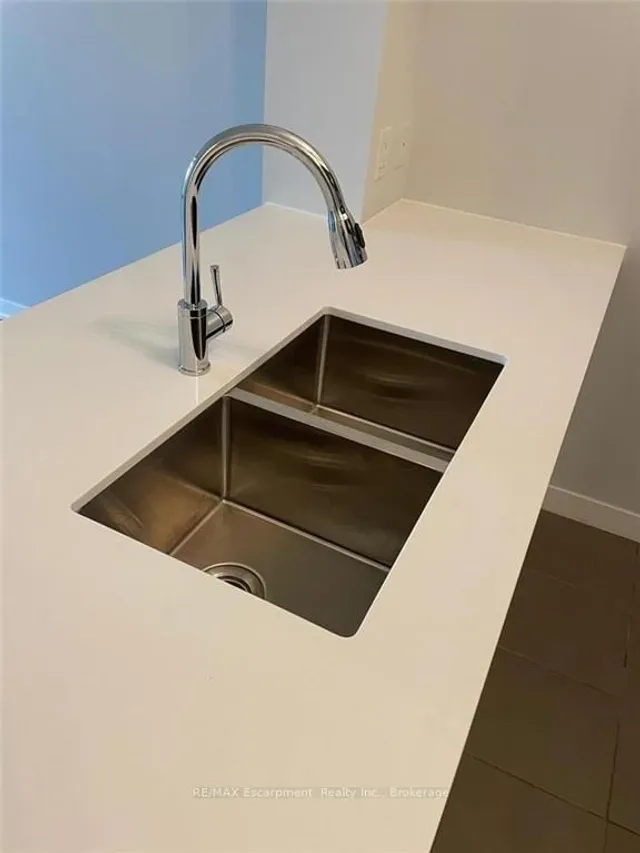 Additional image 7 of 5010 Corporate Dr Unit 313