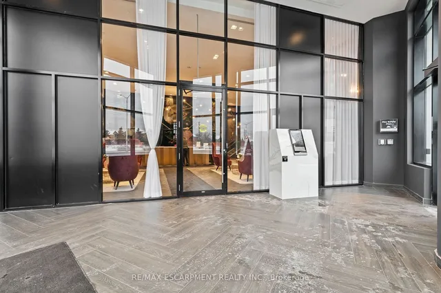 Additional image 4 of 405 Dundas St Unit 316