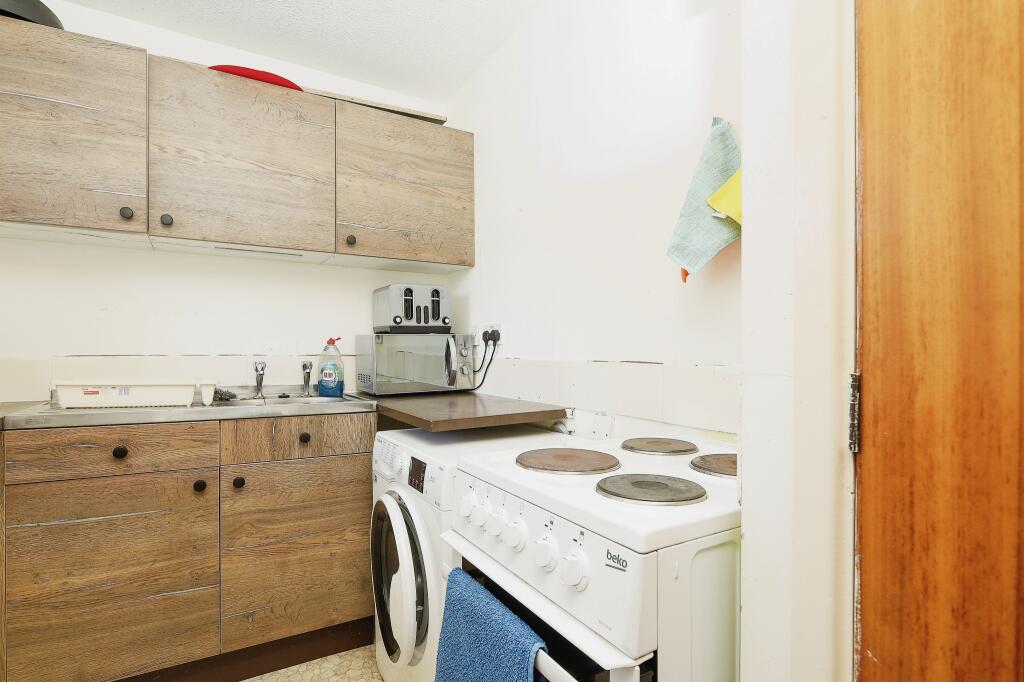 Additional image 6 of Newhall Farm Close, Sutton Coldfield, West Midlands, B76