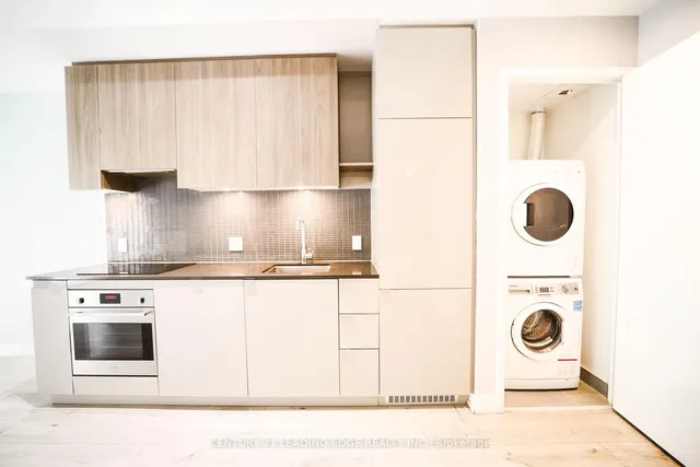 Additional image 6 of 161 Roehampton Ave Unit 223