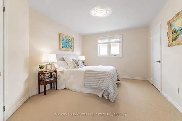 Additional image 27 of 602 Glengrove Ave