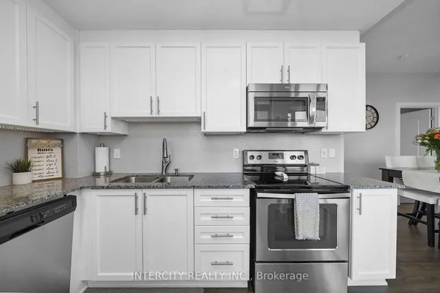 Additional image 15 of 45 Yorkland Blvd Unit 1106