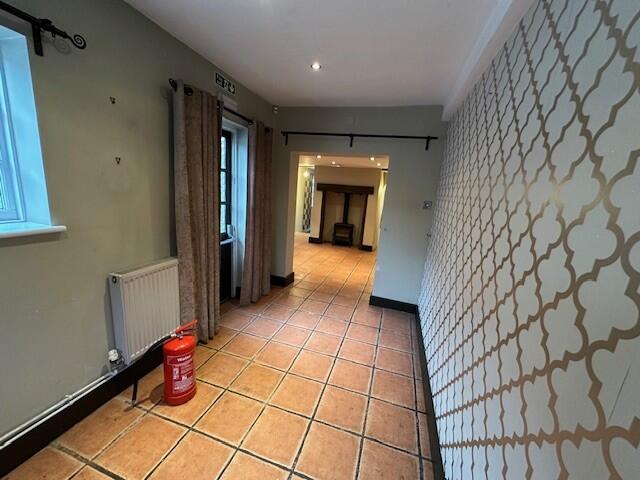 Additional image 11 of 64 High Street, Henley-In-Arden