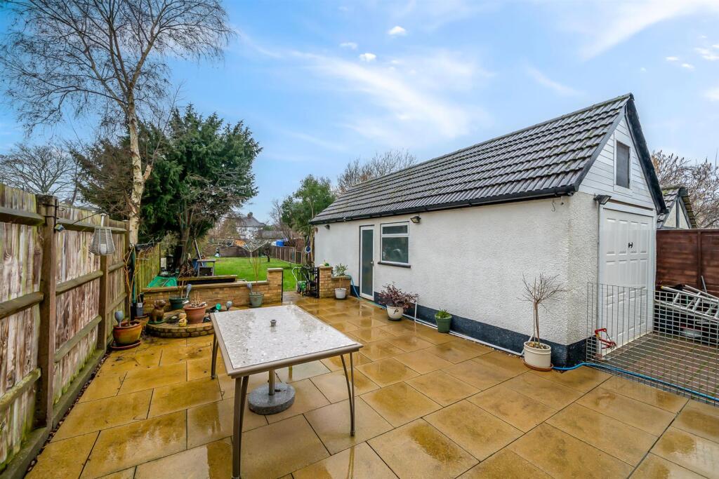 Additional image 17 of Lime Tree Walk, West Wickham