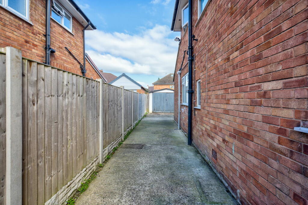 Additional image 23 of Chatsworth Drive, Chester, Cheshire, CH2 2ND