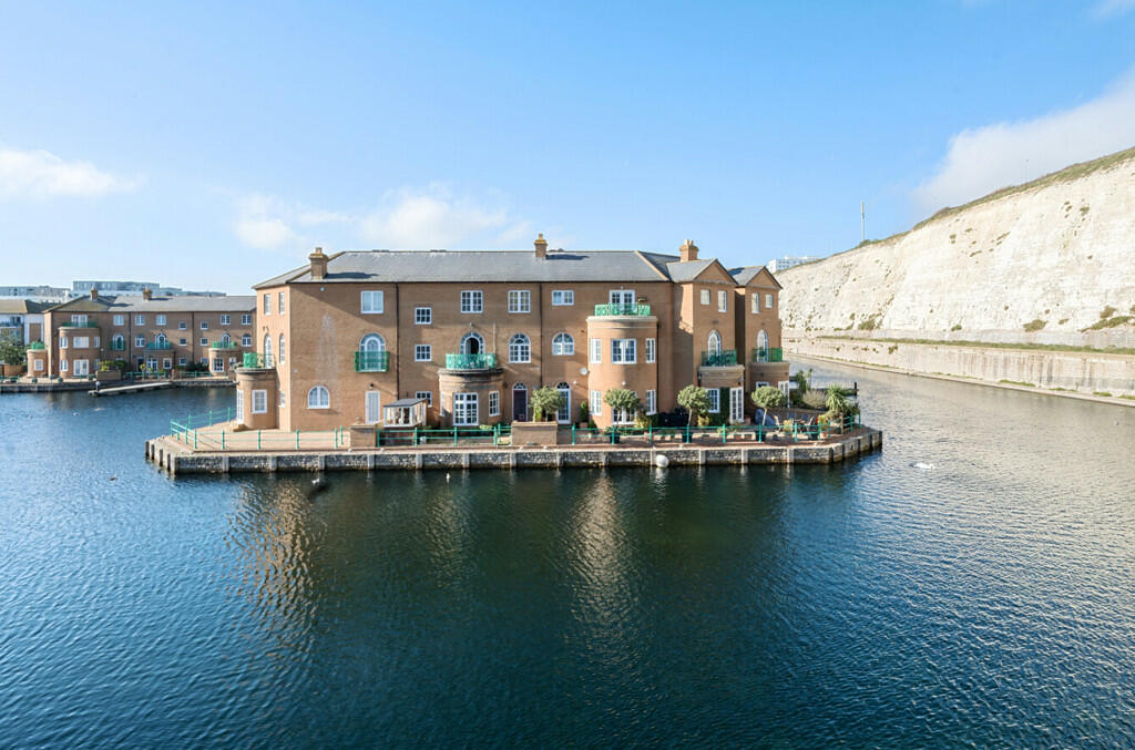 Additional image 16 of Victory Mews, The Strand, Brighton Marina Villag