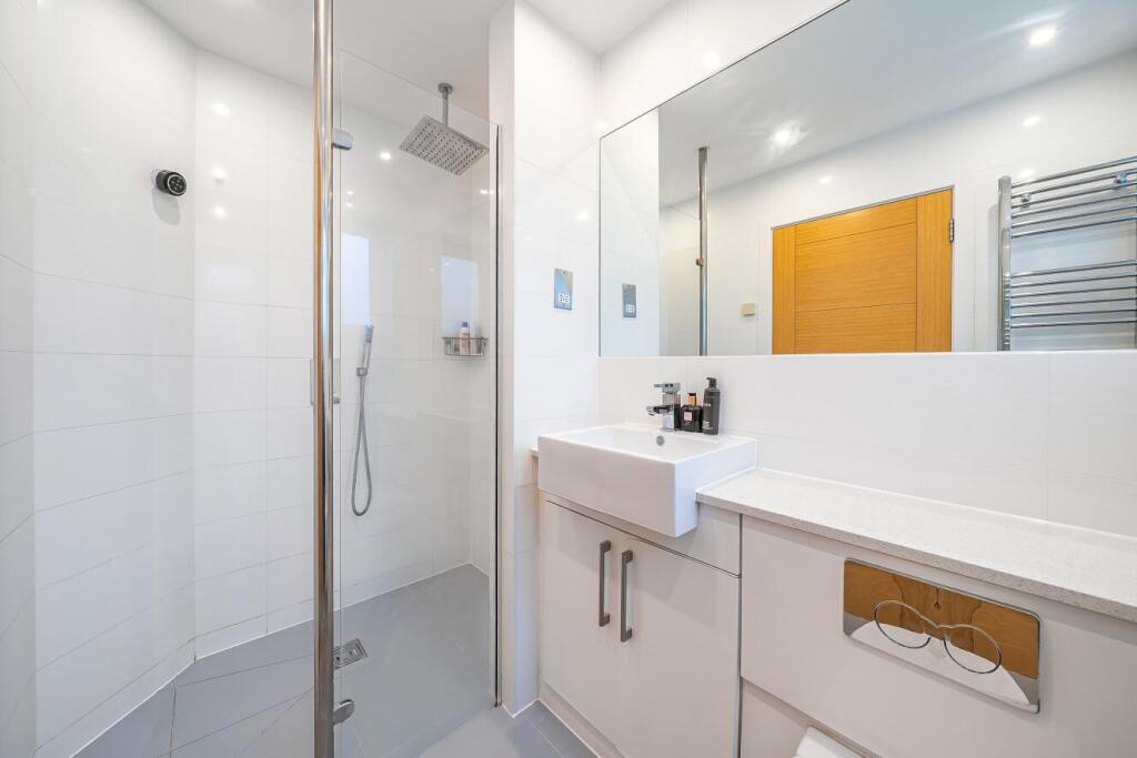 Additional image 14 of Foxgrove Road, Beckenham