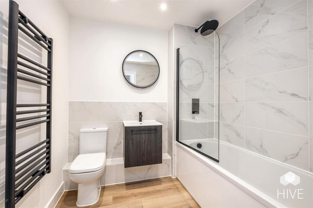 Additional image 4 of The Sloop, Commercial Road, Poole