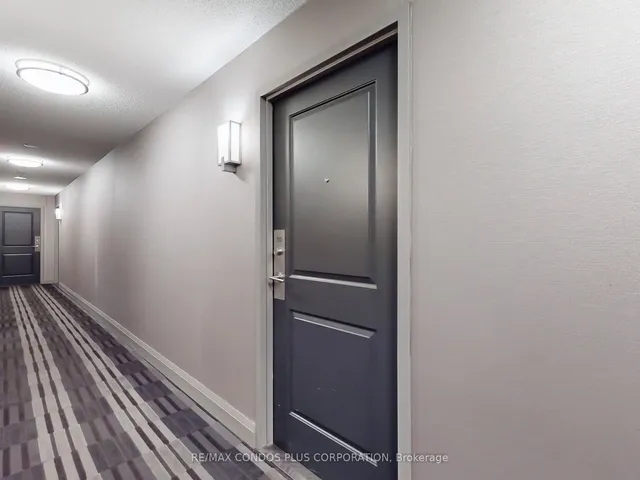 Additional image 3 of 35 Bastion St Unit 310