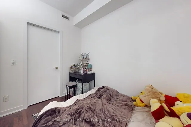 Additional image 12 of 770 Bay St Unit 1507