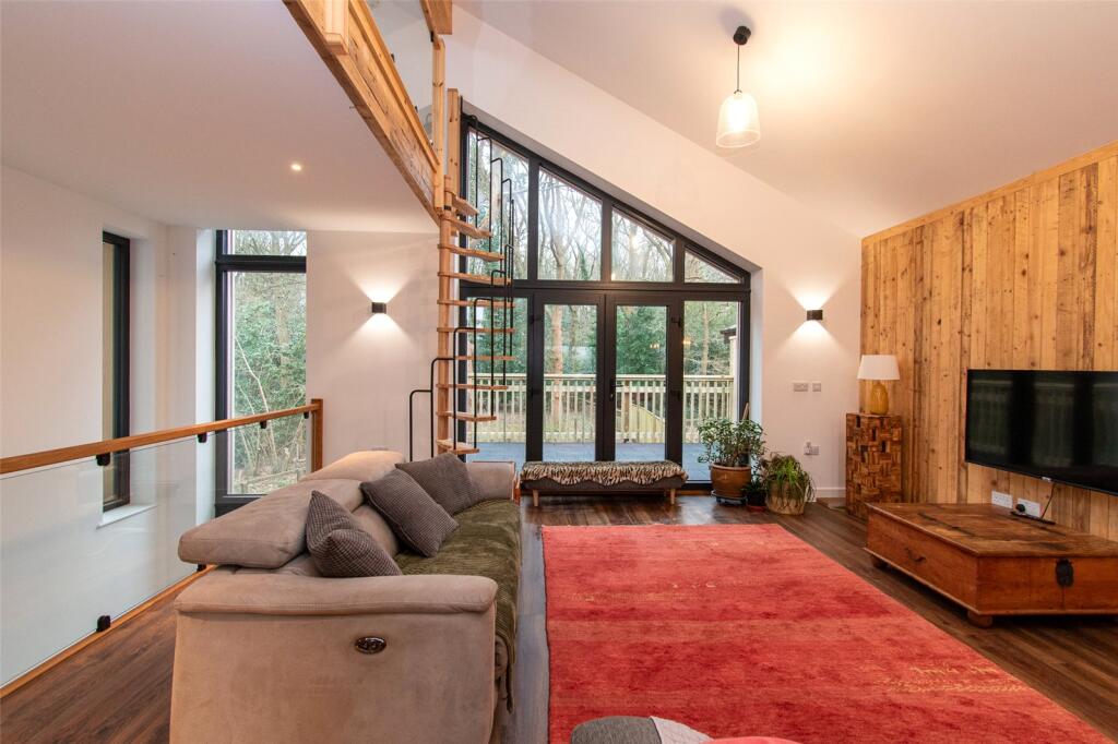 Additional image 38 of Park Street Lane, Park Street, St. Albans, Hertfordshire, AL2