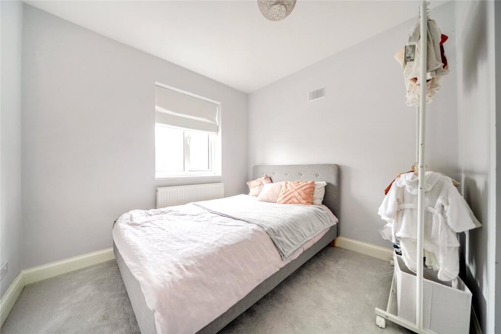 Additional image 12 of Lake Avenue, Bromley