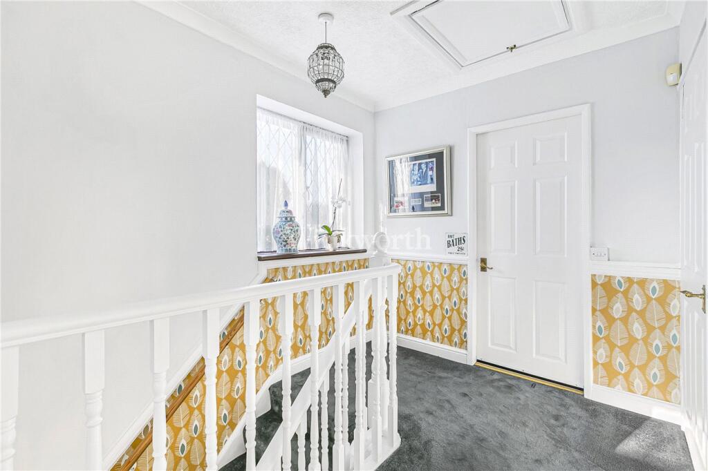 Additional image 12 of Balmoral Avenue, Beckenham, BR3