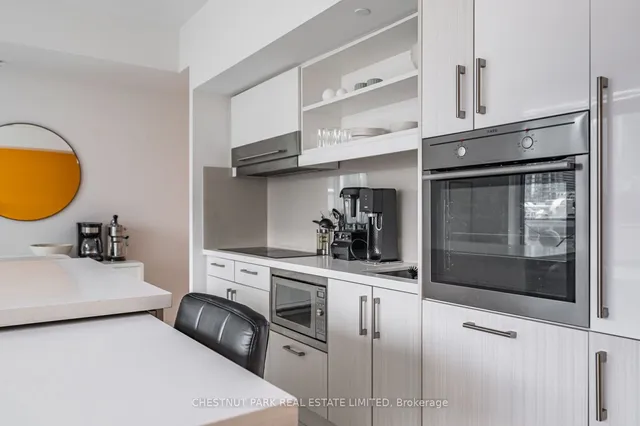 Additional image 11 of 39 Sherbourne St Unit 907