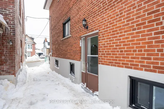 Additional image 16 of 2098 Dufferin St