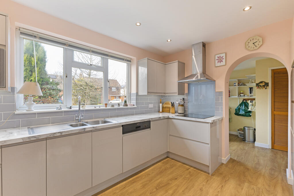 Additional image 15 of Wood End Hill, Harpenden, AL5