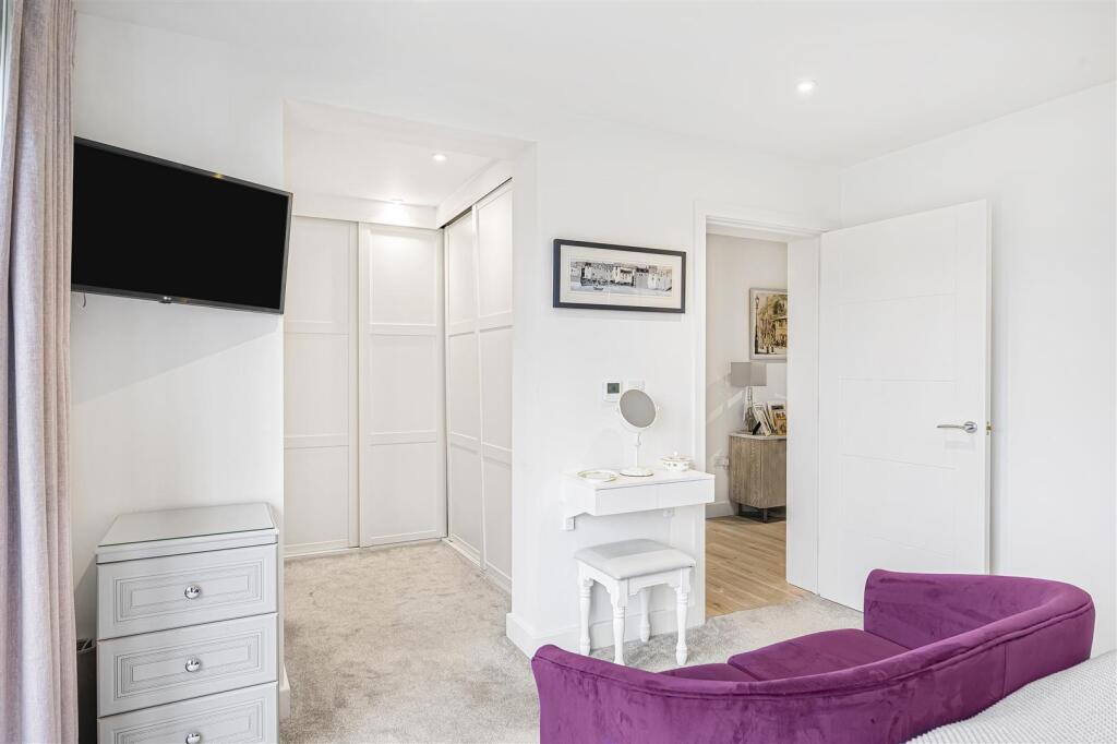 Additional image 13 of Waters Edge, Claremont Road