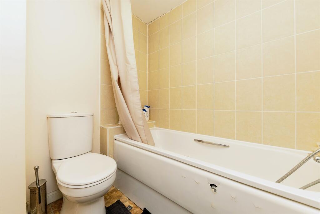 Additional image 8 of Sandpiper Close, Hatfield