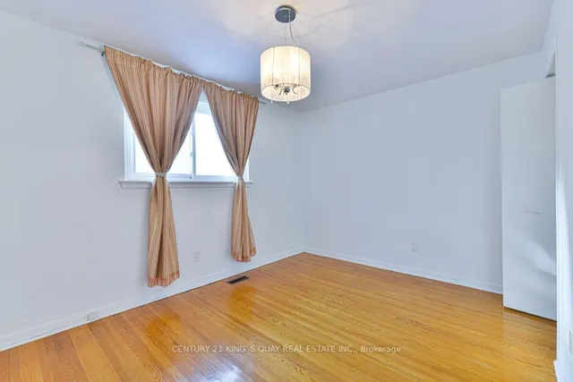 Additional image 19 of 8 Scotland Rd