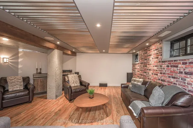 Additional image 33 of 402 PATRICIA Dr