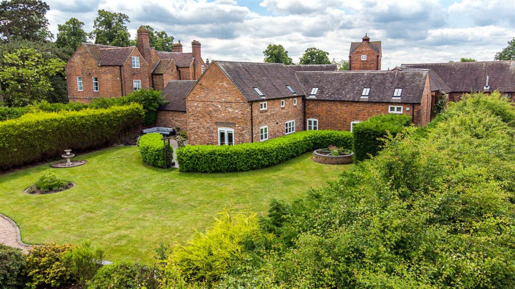 Additional image 42 of Main Street, Clifton Campville