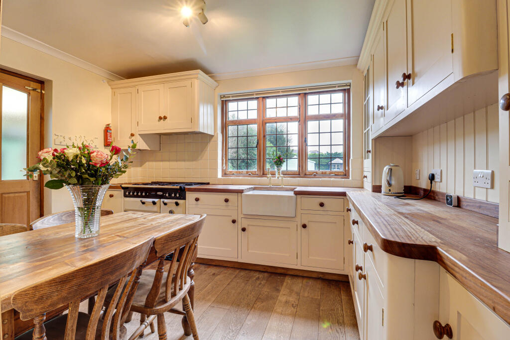 Additional image 27 of St. Stephens Avenue, St. Albans, Hertfordshire, AL3