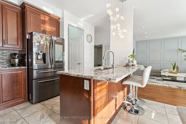 Additional image 12 of 70 Masken Circ