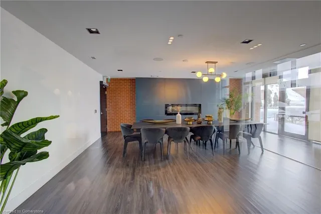 Additional image 40 of 5 Wellington St Unit 1505