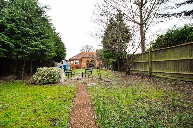 Additional image 14 of Hollybush Avenue, St Albans