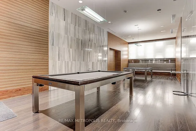 Additional image 20 of 135 Village Green Sq Unit 816