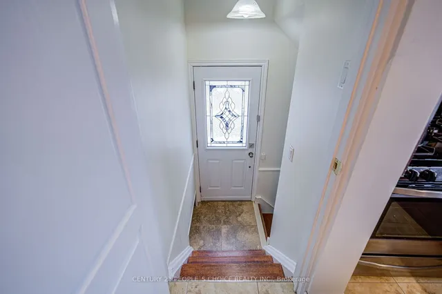 Additional image 25 of 5469 Randolph Cres